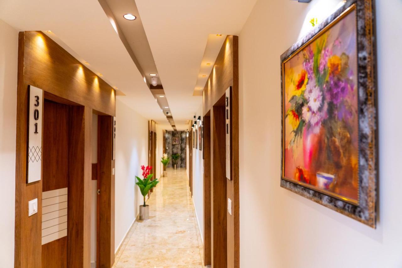 Hotel Lee Grand Ānand Zewnętrze zdjęcie
