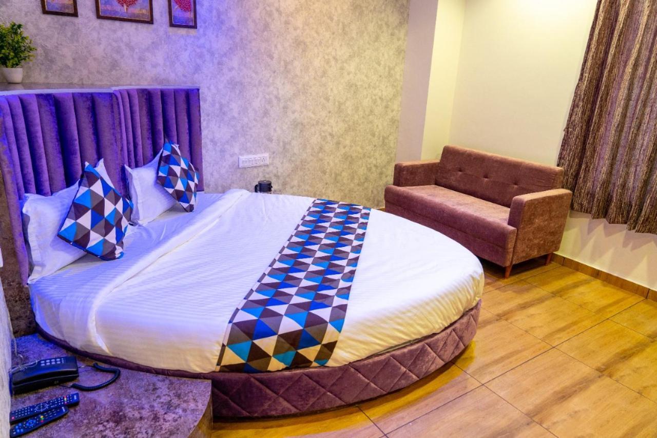 Hotel Lee Grand Ānand Zewnętrze zdjęcie